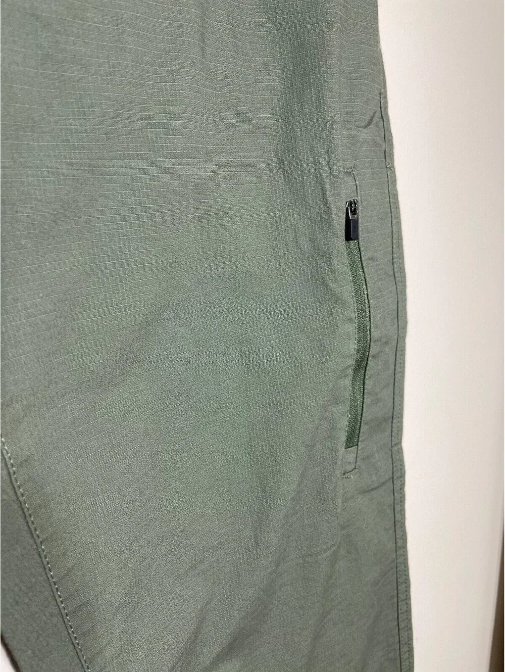 Vuori Men’s Ripstop Climber Pant Army Green Organic Cotton M